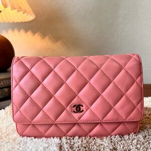 Chanel Wallet on Chain, in very good condition, 19*4*11 ,